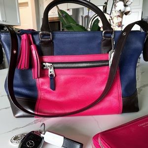 EUC Leather COACH Shoulder Bag